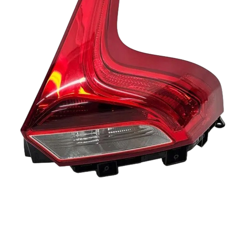 31395845 Suku Cadang Mobil Lampu Belakang Kanan Belakang Warna Standar