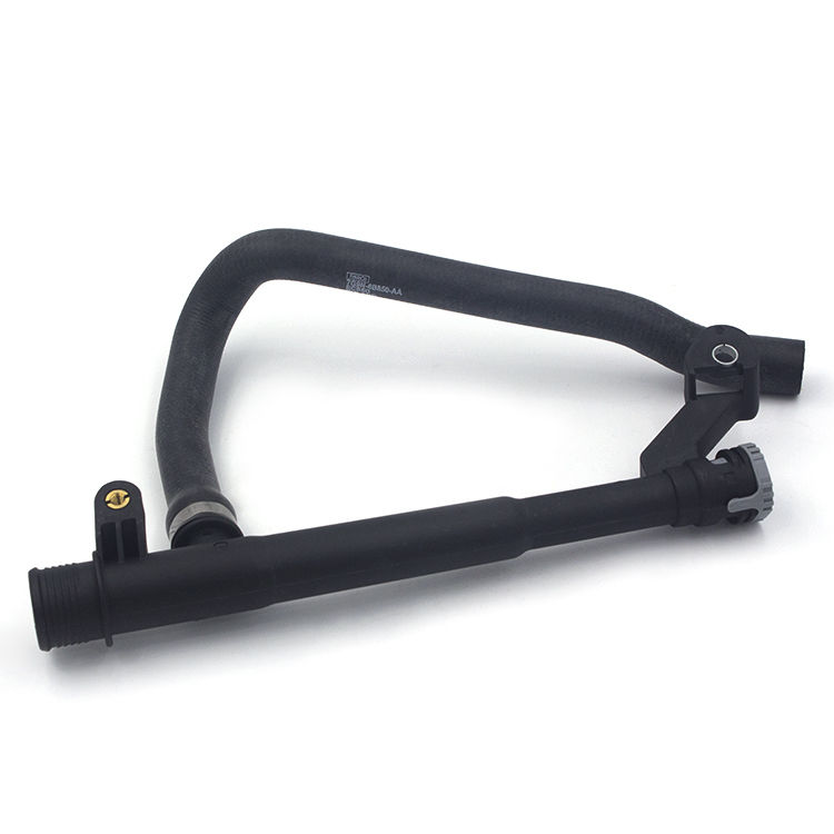 Selang Output Mesin Womala Pendingin Oli Pipa Air OE 30774514 untuk Suku Cadang Otomotif Auto Parts