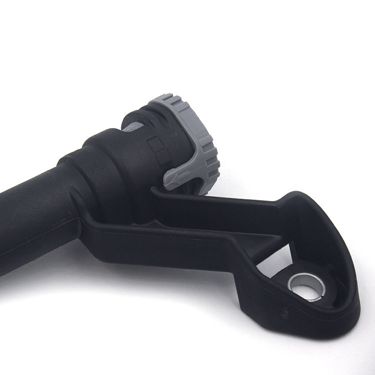 Selang Output Mesin Womala Pendingin Oli Pipa Air OE 30774514 untuk Suku Cadang Otomotif Auto Parts