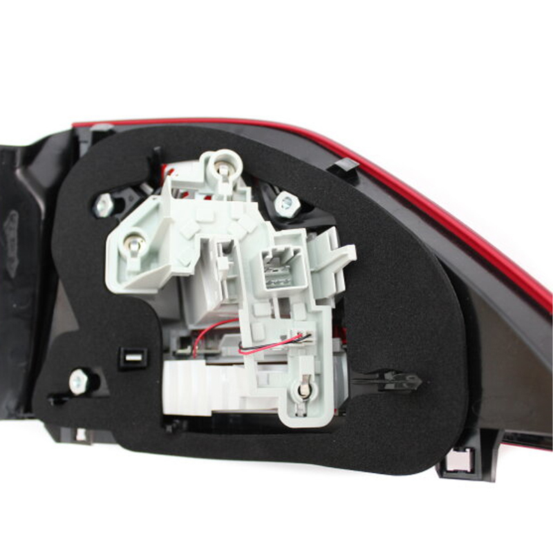 Lampu Ekor Belakang Sisi Kiri Pengemudi Womala OE 30796267 Lampu Ekor untuk Auto Parts S60